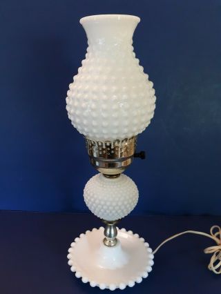 Vtg Hobnail Milk Glass Brass Table Lamp And Shade 16 "