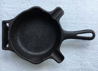 Vintage Griswold Cast Iron Ashtray Skillet With Match Holder 570a
