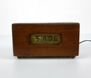 Vintage 1954 Numechron Flip Clock In Wood Case Desk Clock Flip Clock