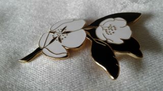 A Vintage Gold Tone Black And White Cloisonne Enamel Flowers Brooch