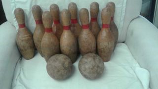 Vintage Antique Solid Wood Kids Bowling Set W/2 Balls And 10 " Inch Pins
