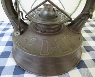 Antique Lantern DIETZ D - LITE Primitive Oil Kerosene Barn Lamp,  Manufactured 1938 2
