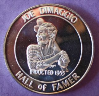 Joe Dimaggio With Marilyn Monroe On Reverse Medal Or Coin