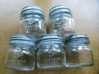 5 Vintage Ball Perfect Mason Half 1/2 Pint Clear Jars Zinc Lids Glass Inserts