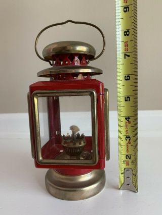 Vintage Carriage Red Metal Kerosene Oil Lantern 8” 2