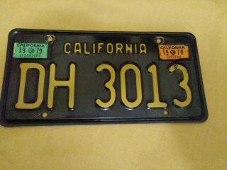 Vintage California Licence Plate D.  M.  V 1970 Yellow On Black
