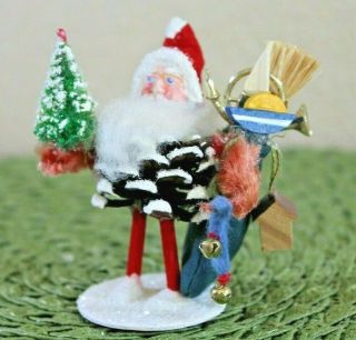 Vintage Pine Cone Santa Figure With Tree And Bag