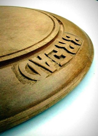 Vg Antique English Primitive Turned Round Wooden Bread Board Hand - Carved " Bread "
