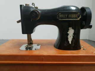 Vintage Miniature Holly Hobbie Sewing Machine 6 ¾ In X 9 ¼ In X 4 ½ In