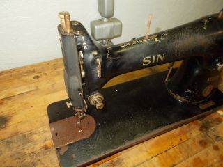 Antique Industrial SINGER Sewing Machine Head Model 31 - 15 3