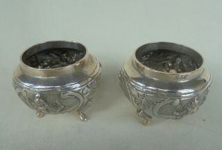 Antique Anglo Indian Silver Salts With Embossed Decoration - Stamped 866