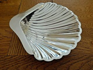 Edwardian Sterling Silver Shell Shaped Butter Dish.  Sheffiled H/m 1916