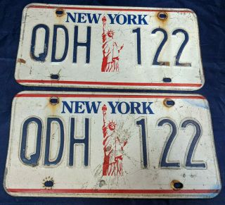 York License Plate Matching Set Qdh - 122 Vintage Pair 80 
