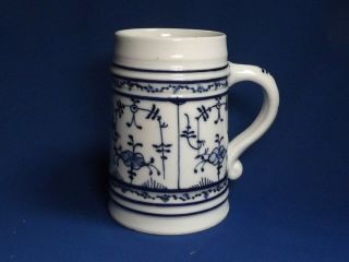 Antique Blue Zwiebelmuster " Onion Pattern " Porcelain Beer Mug W/lithophane C.  1880