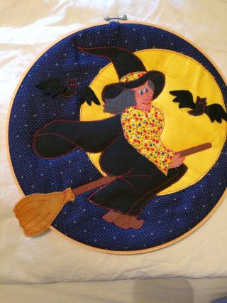 Witch On Broomstick Quilted Sewn Wall Hanging Embroidery Hoop Bats Halloween Vtg
