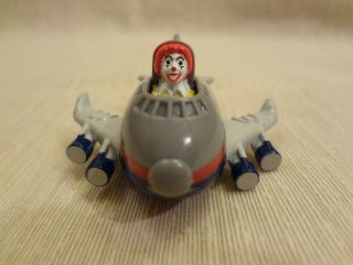 VINTAGE 1994 McDONALD ' S HAPPY MEAL TOY - UNITED AIRLINES AIRPLANE RONALD AS PILOT 2