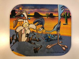 Vintage 1995 Warner Brothers Looney Tunes Wile E Coyote Road Runner Mouse Pad