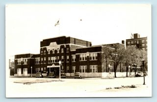 Pratt,  Ks - Vtg Street View Of Municipal Building & Old Cars - Rppc