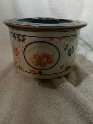 Vintage Rival Fragrance Potpourri Crock Pot W/ Lid,  Fall Design Model 3207