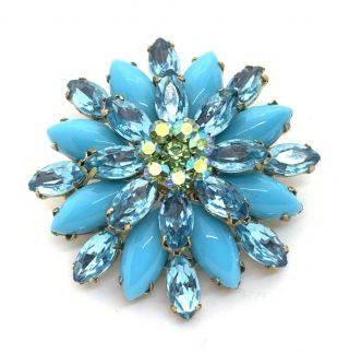 Gorgeous Vtg Blue Glass And Lucite Bezel Set 1 3/4” Flower Brooch Pin
