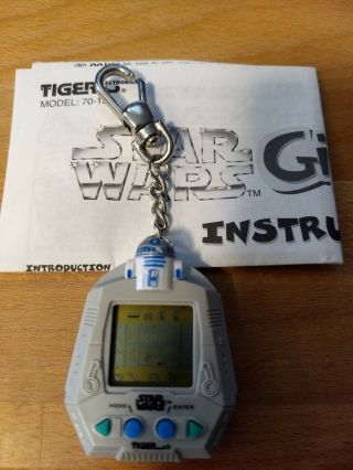 Giga Pets Star Wars R2 - D2 Tiger Electronics Vintage 1997 Virtual Game