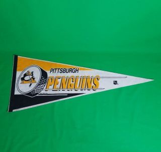 Vintage 1989 80s Pittsburgh Penguins Nhl Hockey Trench Puck Graphic Pennant