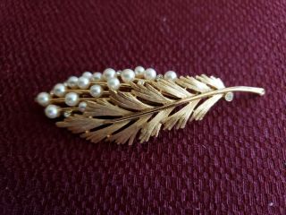 Vintage Gold Tone Trifari Leaf Brooch With Pearls And Rhinestones,  Missing 3 Rst