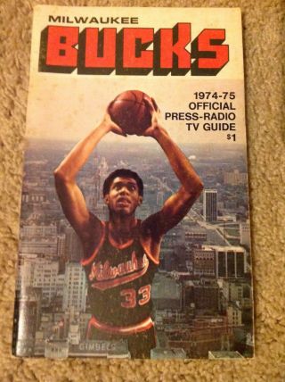 1974 - 75 Milwaukee Bucks Media Guide Yearbook Kareem Abdul - Jabbar