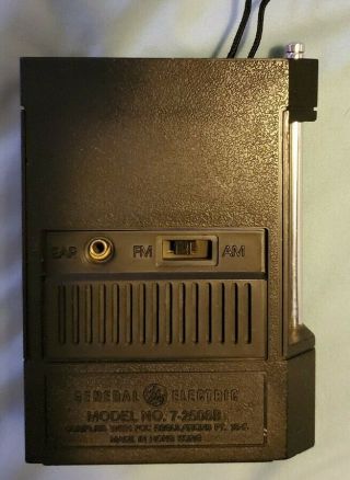Vintage 1970 ' s GE General Electric Model 7 - 2506B Transistor Portable Radio 2