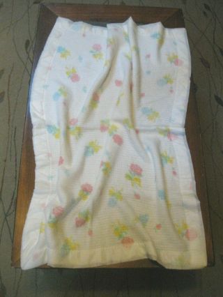 Vtg Satin Trim Acrylic Thermal Waffle Weave Baby Blanket White W/ Floral Roses