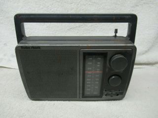Vntg Realistic Radio Shack 12 - 726 Am/fm Portable Radio W/pwrcord & Batterybackup
