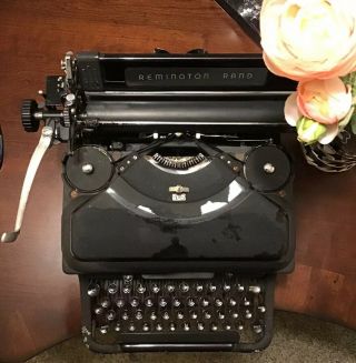 Antique Vintage Remington Rand Typewriter X547903 Black Color With Ribbon.