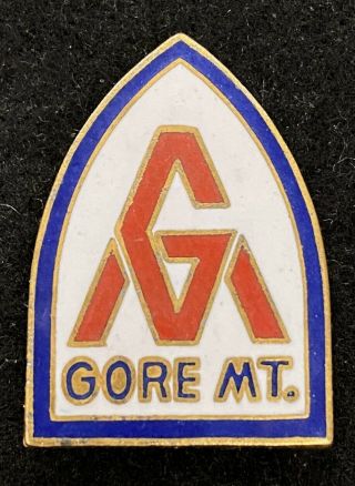 Gore Mountain Vintage Skiing Ski Pin Resort Badge York Travel Souvenir Lapel