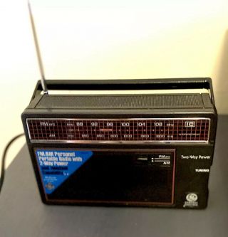 Vintage General Electric Am / Fm Two - Way Power Portable Radio 7 - 26600