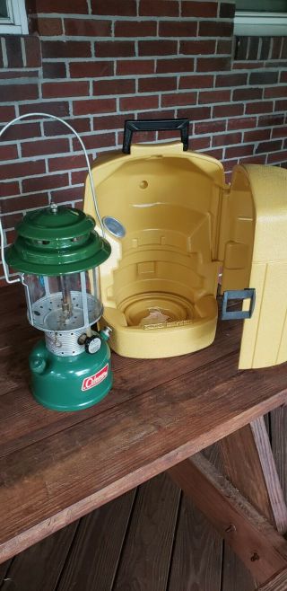 Vintage Coleman 220f Lantern In Cary Case.