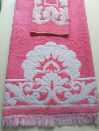 3 Pc Vintage Sears Mid Century Pink White Sculptured Fringe Bath Towel Set
