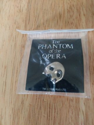 " The Phantom Of The Opera " Broadway Musical Lapel Pin 1986 Vintage