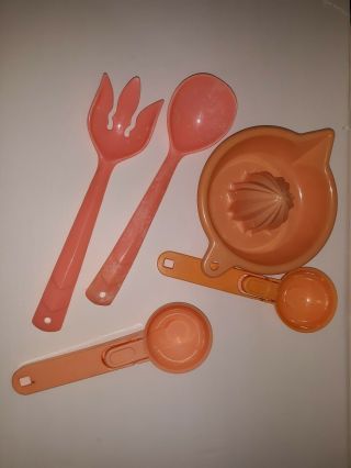 Set Of 5 Vtg.  Plastic/nylon Kitchen Tools Pink Peach Ice Cream Scoops,  Salad Set,
