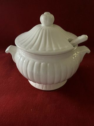Vintage White Ribbed Ceramic Gravy Bowl W/ Lid And Laddle Made Japan