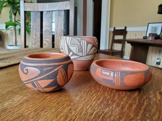 Vintage Antique Native American Art Pottery Handmade Navajo Pueblo Signed