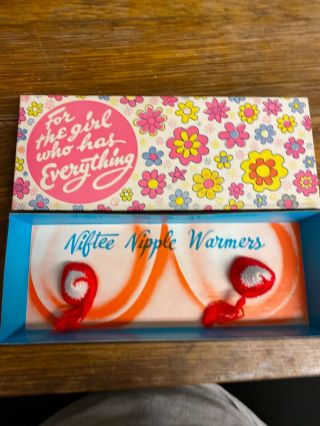 Vintage 1974 Niftees For The Girl Who Has Everything Novelty Nipple Warmers Box