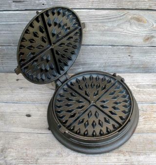 Antique 1800s Cast Iron Vintage 7 Stove Top Waffle Maker Low Base Unknown Brand