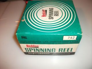 Vintage Heddon 242 Fishing Reel Spinning Reel Never Use Old Stock NOS 2