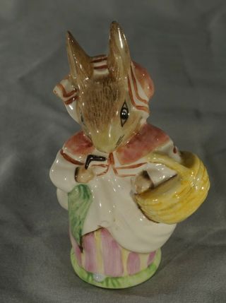 Beatrix Potter Mrs.  Rabbit Royal Albert England Figurine 3 3/4 " Tall