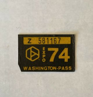 1974 Washington Passenger Vehicle License Plate Tag.  Pass Wa