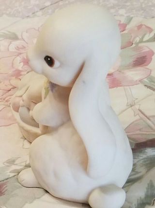 Vintage Easter Rabbit Lovin Bunnies Figurine 1999 Homco 2