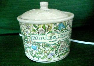 VTG.  RIVAL ELECTRIC POTPOURRI SIMMERING POT WITH LID - - FLOWERED DESIGN 2