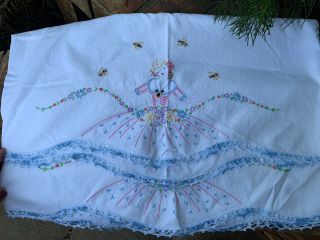 Vintage Southern Belle Embroidered Set Of 2 Pillowcases Cotton 20x28 Handmade