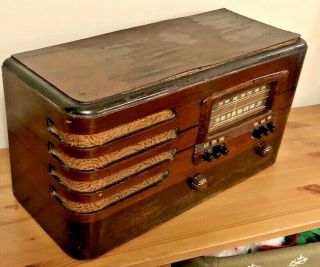 Antique Westinghouse WR - 270 table top tube radio 3