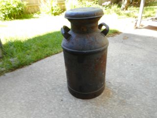 Antique Rustic 10 Gallon Metal Milk/creamer Can W/lid - Great Decor